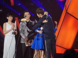 娱乐博主最新爆料是谁,神秘明星身份曝光，娱乐博主独家揭秘！”